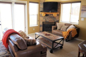 Light and Bright Mountain View Condo